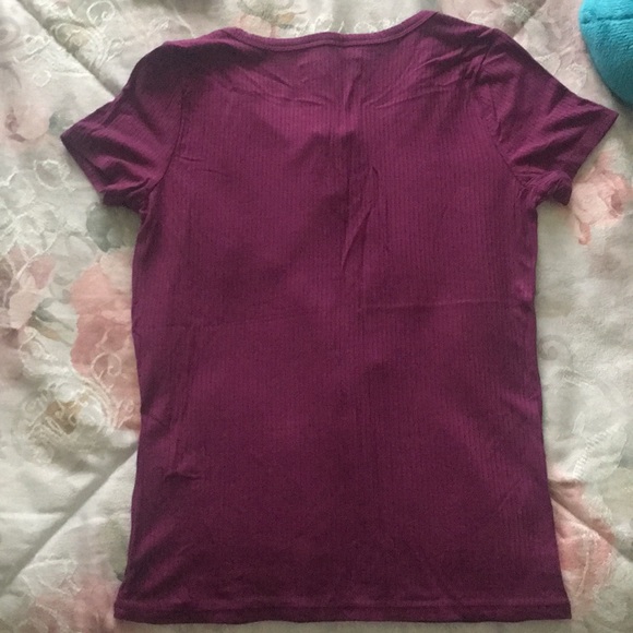 Hollister short sleeve shirt - Picture 3 of 4